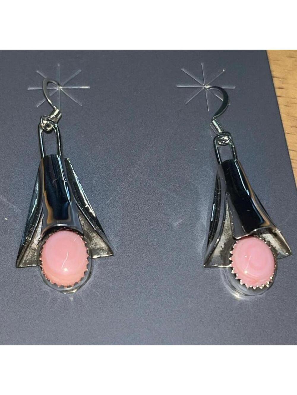 Navajo sterling silver traditional pink conch squash style dangle earrings